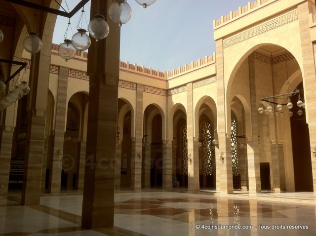 En visitant la grande Mosquée de Bahreïn vous pourrez prendre toutes les photos que vous voulez