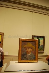 L'autoportrait de Van Gogh, vraiment petit quand même !