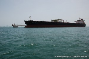 Les super pétroliers dans le port de Bahreïn
